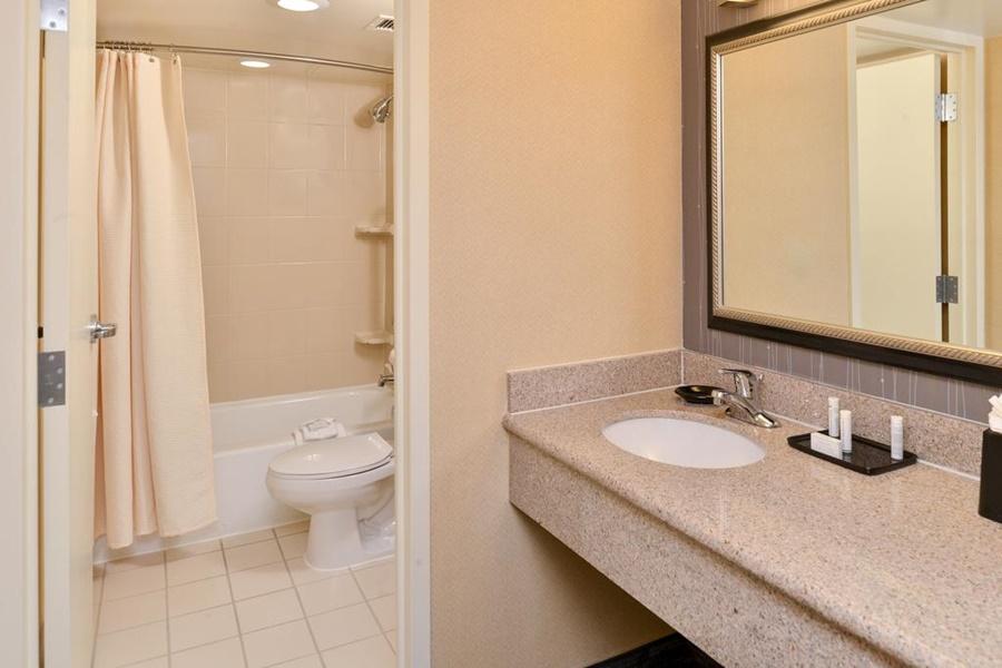 Courtyard By Marriott Denver Cherry Creek DEN Exterior foto
