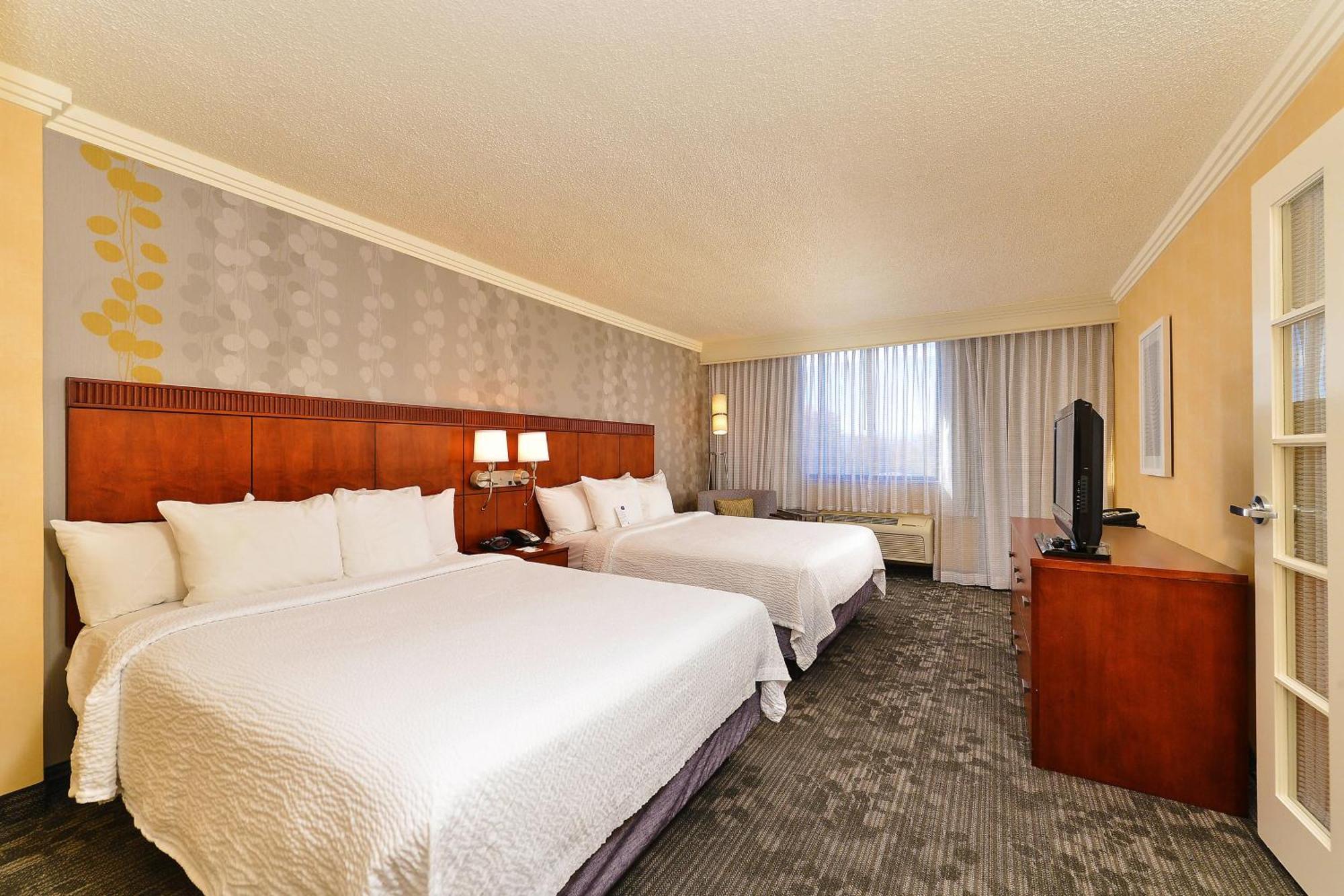 Courtyard By Marriott Denver Cherry Creek DEN Exterior foto