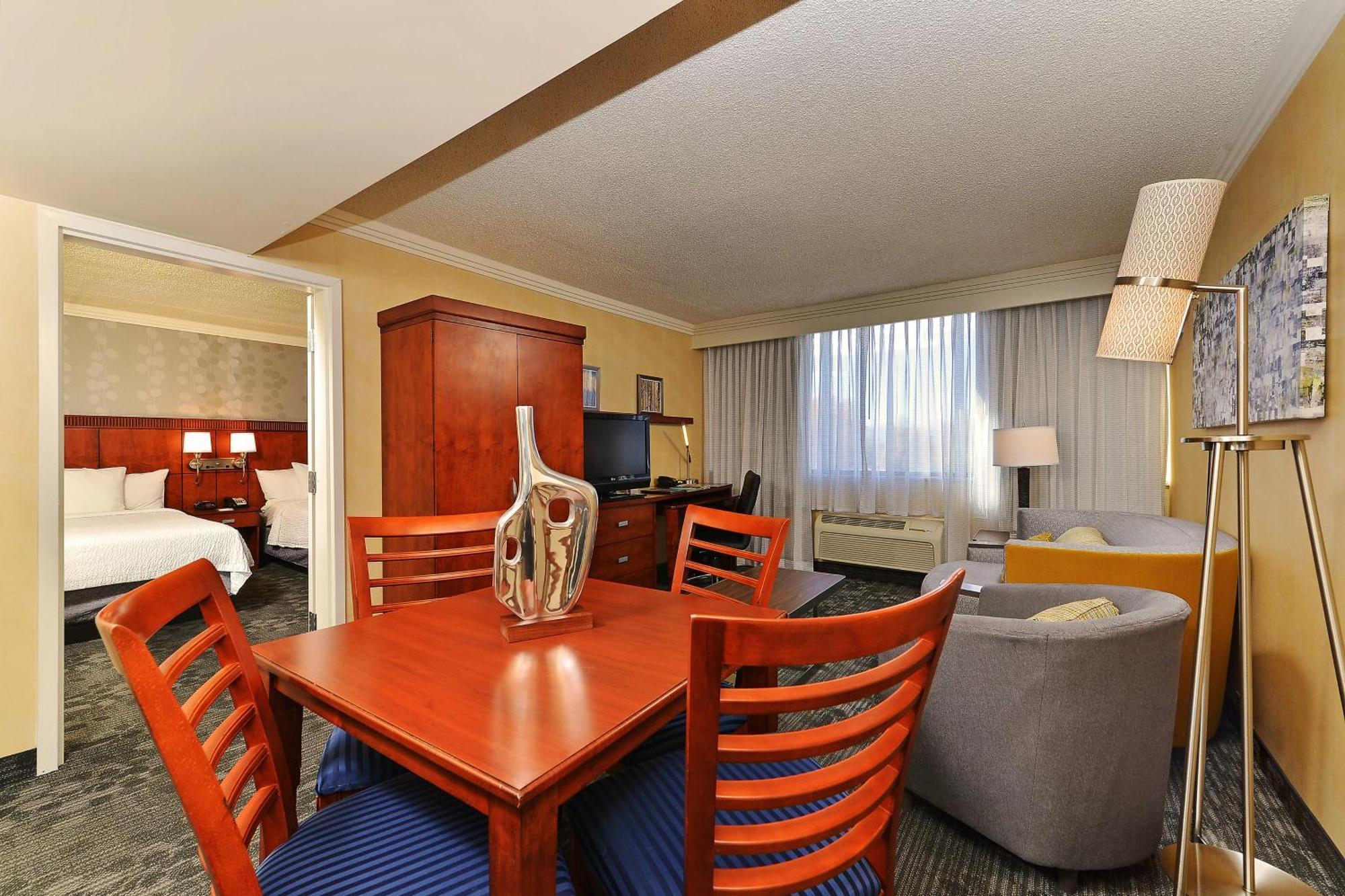 Courtyard By Marriott Denver Cherry Creek DEN Exterior foto