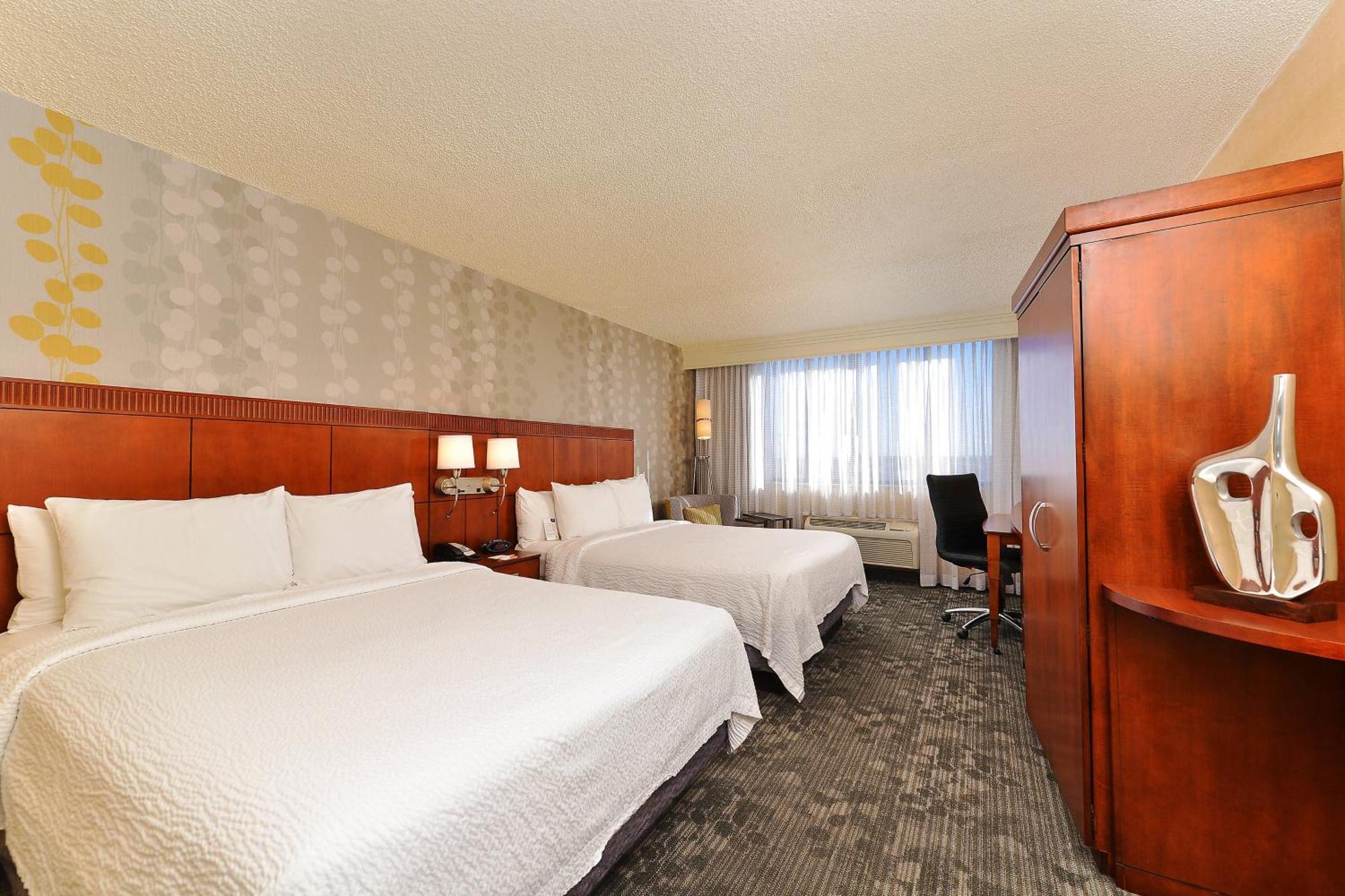 Courtyard By Marriott Denver Cherry Creek DEN Exterior foto