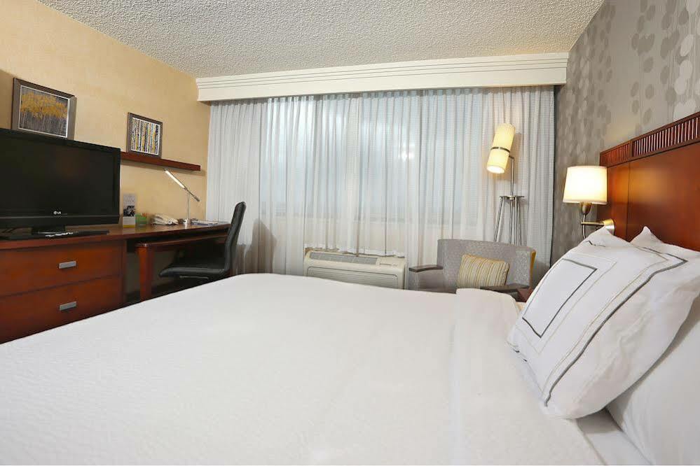 Courtyard By Marriott Denver Cherry Creek DEN Exterior foto